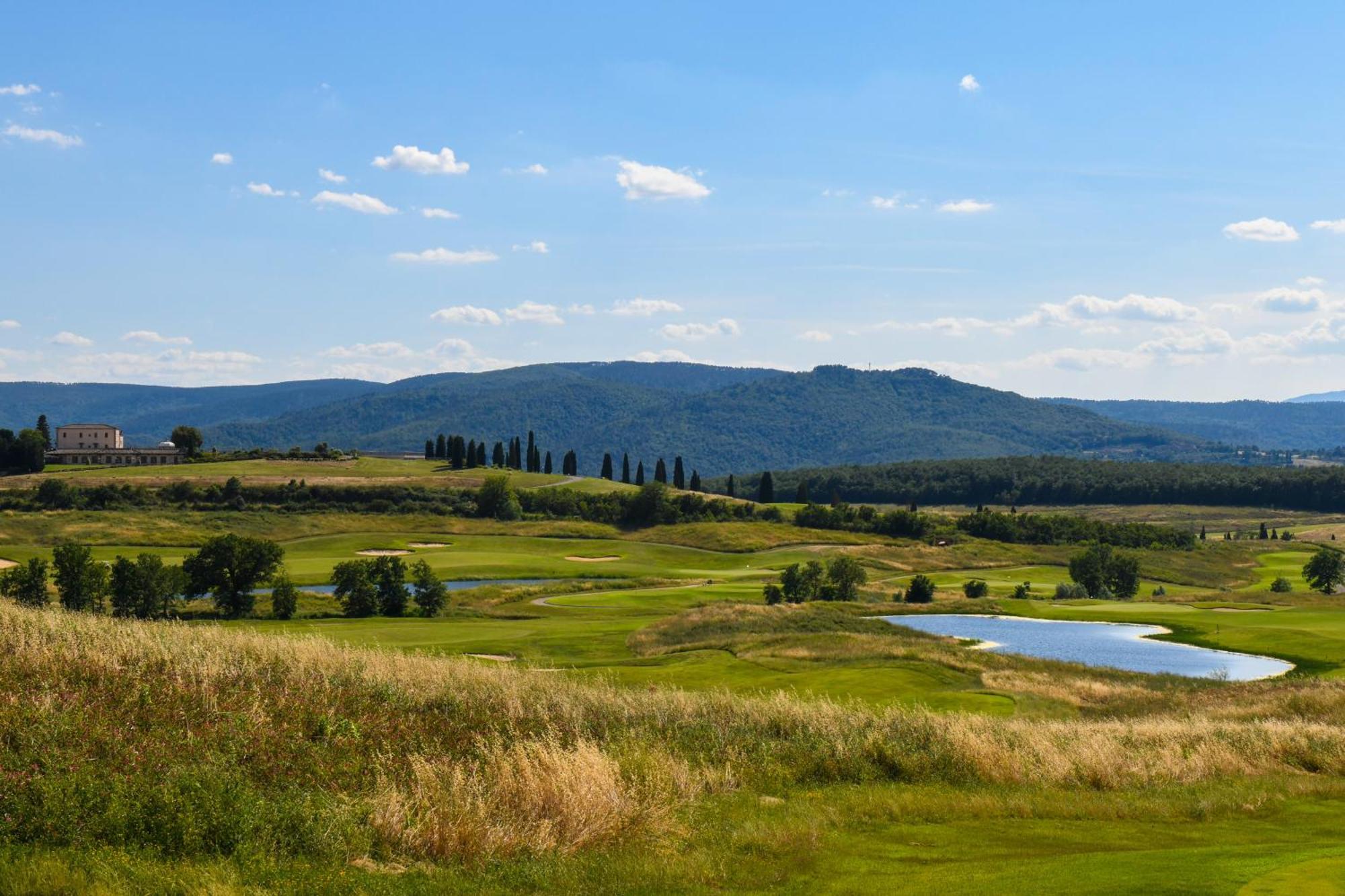 La Bagnaia Golf Resort المظهر الخارجي الصورة